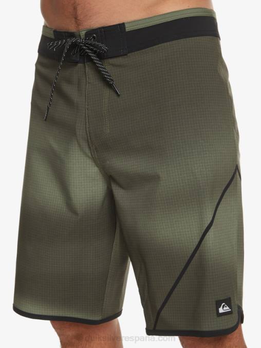 trébol de cuatro hojas shorts de playa surfsilk new wave 20 D6T4D224 hombres Quiksilver