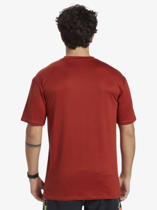 ocre rojo playera de surf de manga corta omni session upf 50 D6T4D539 hombres Quiksilver